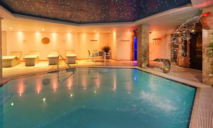 The Cliff Hotel & Spa Hydrotherapy Pool and Fountain